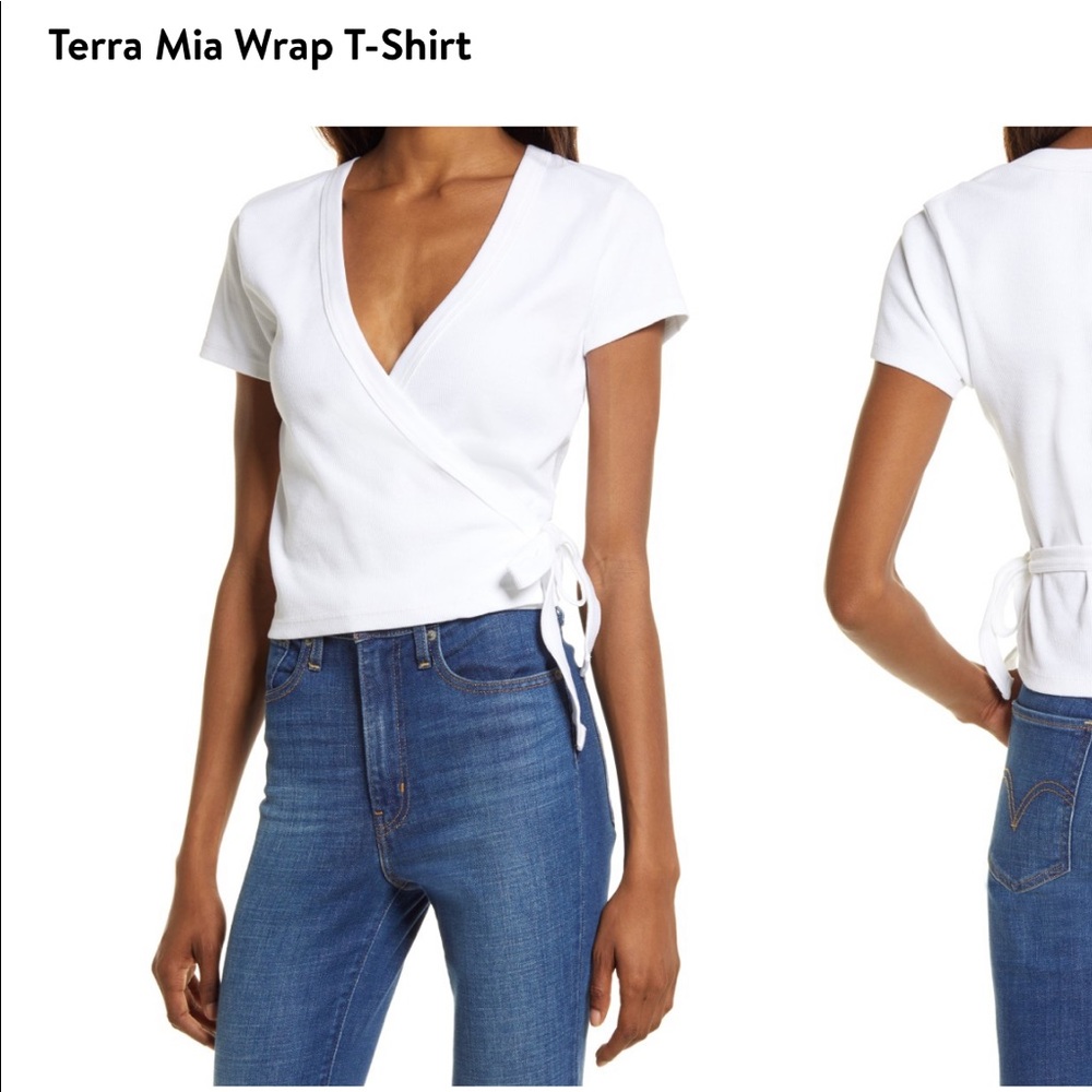 NWOT Levi’s Terra Mia Wrap T Shirt